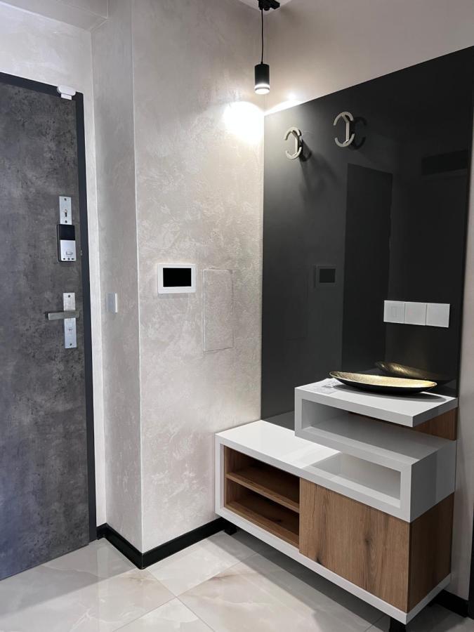 A-Brilliant, New! Spacious & Modern Apartment In Varna Whit Garage Exterior photo