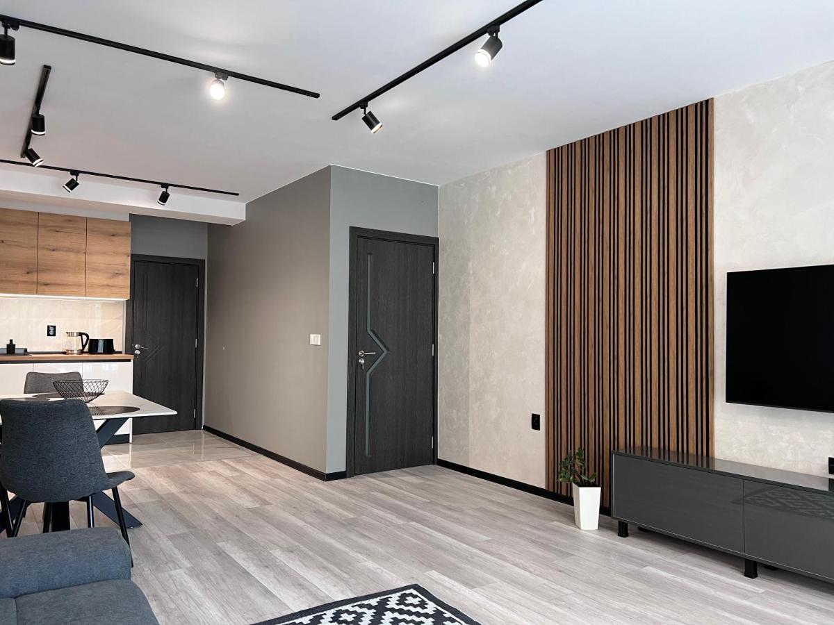 A-Brilliant, New! Spacious & Modern Apartment In Varna Whit Garage Exterior photo
