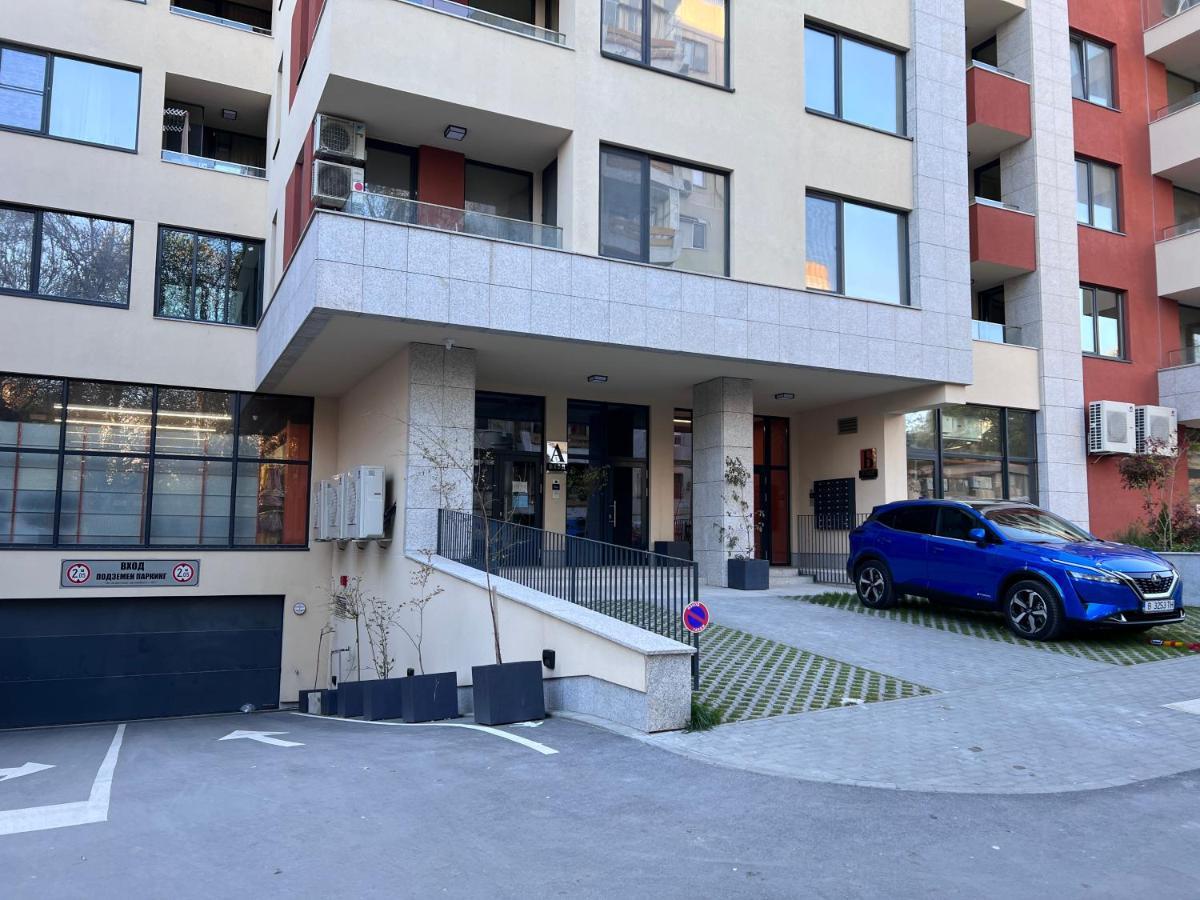 A-Brilliant, New! Spacious & Modern Apartment In Varna Whit Garage Exterior photo