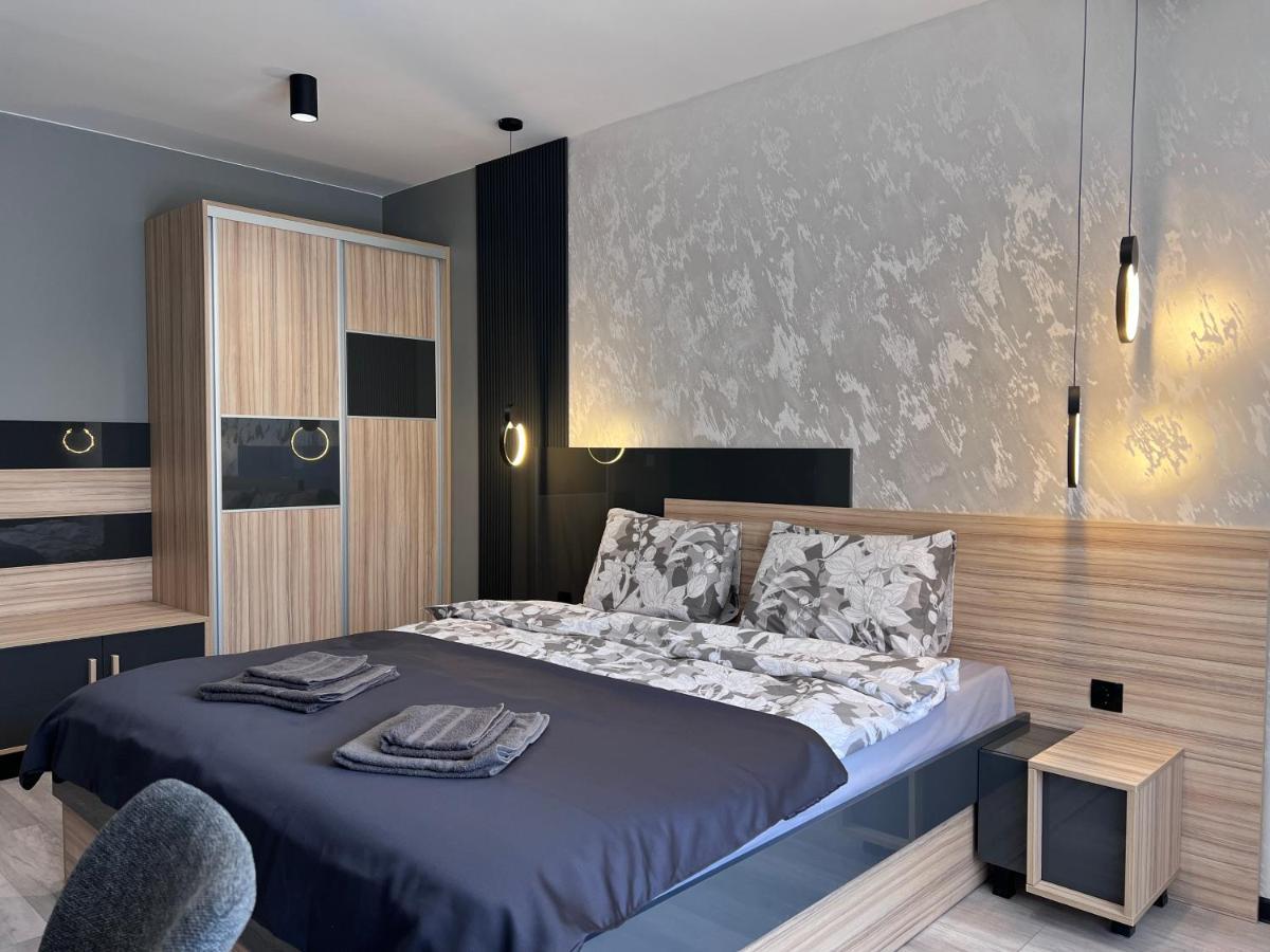 A-Brilliant, New! Spacious & Modern Apartment In Varna Whit Garage Exterior photo